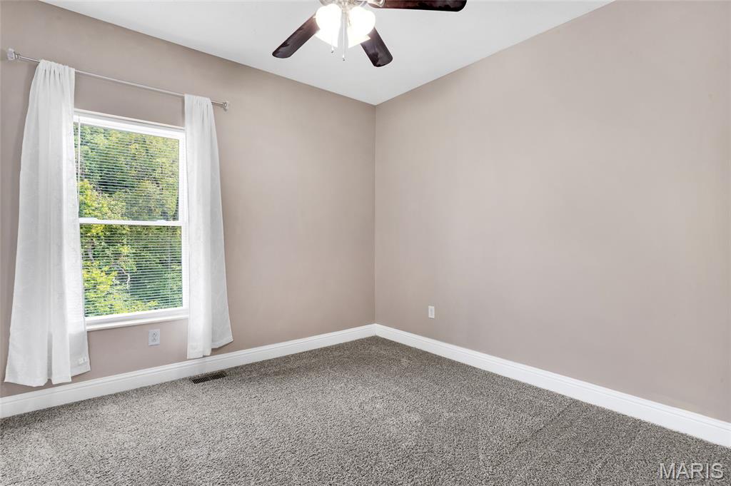 2398 Fairway High Ridge, MO 63049 - Photo 16 of 30 Gallery Image 16