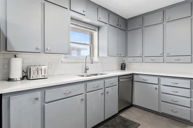 $6,500 | 3364 Darvany Drive, Dallas, TX 75220