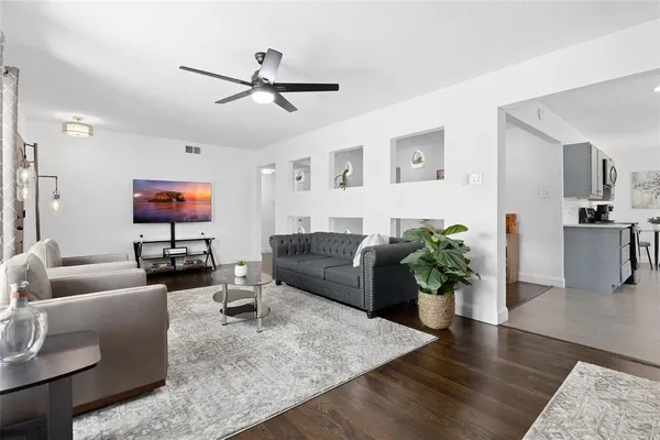 $6,500 | 3364 Darvany Drive, Dallas, TX 75220