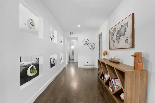 $6,500 | 3364 Darvany Drive, Dallas, TX 75220