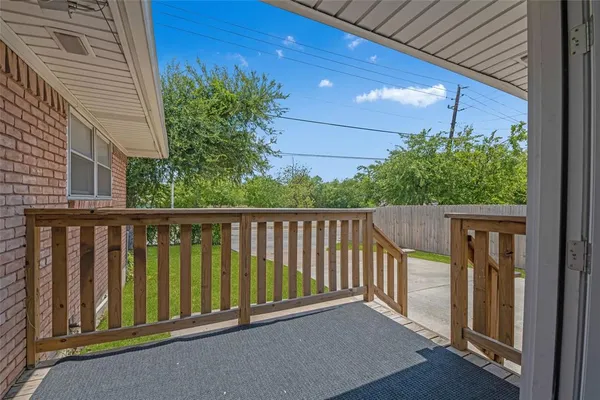 $6,500 | 3364 Darvany Drive, Dallas, TX 75220