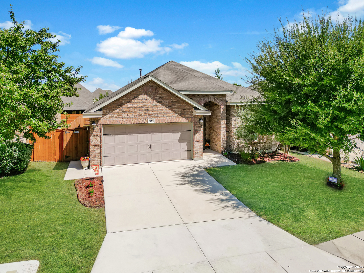 12431 Maverick Ranch San Antonio, TX 78254 - Photo 4 of 36