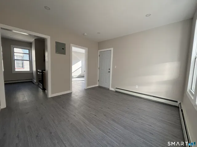 $2,800 | 84 Waldorf Avenue, Bridgeport, CT 06605