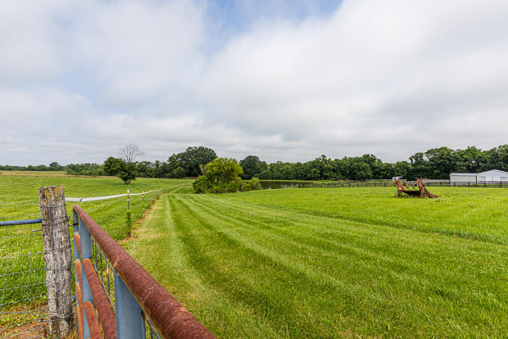 327 Collins Road Paris, KY 40361 - Photo 12 of 73 1F9A6084