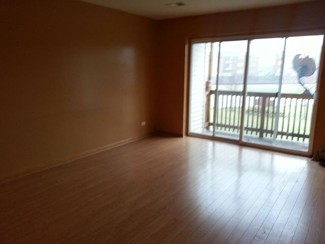 10640 Brooks Lane, Unit B1 Chicago Ridge, IL 60415 - Photo 3 of 8