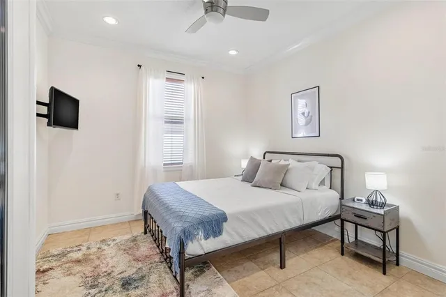 $554,900 | 11302 Southwind Lake Drive, Gibsonton, FL 33534