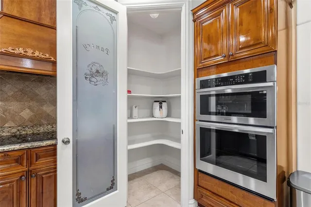 $554,900 | 11302 Southwind Lake Drive, Gibsonton, FL 33534