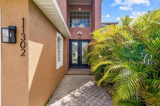 $554,900 | 11302 Southwind Lake Drive, Gibsonton, FL 33534