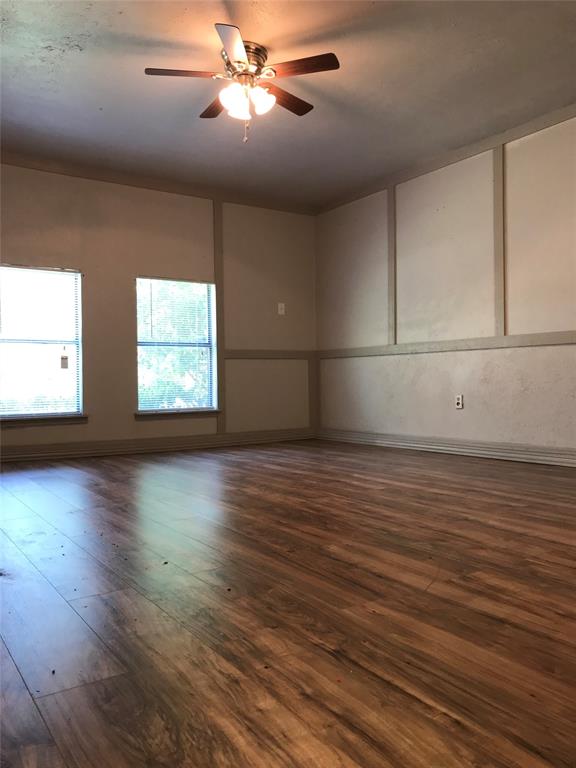 1004 Cross Bend Road Plano, TX 75023 - Photo 4 of 6