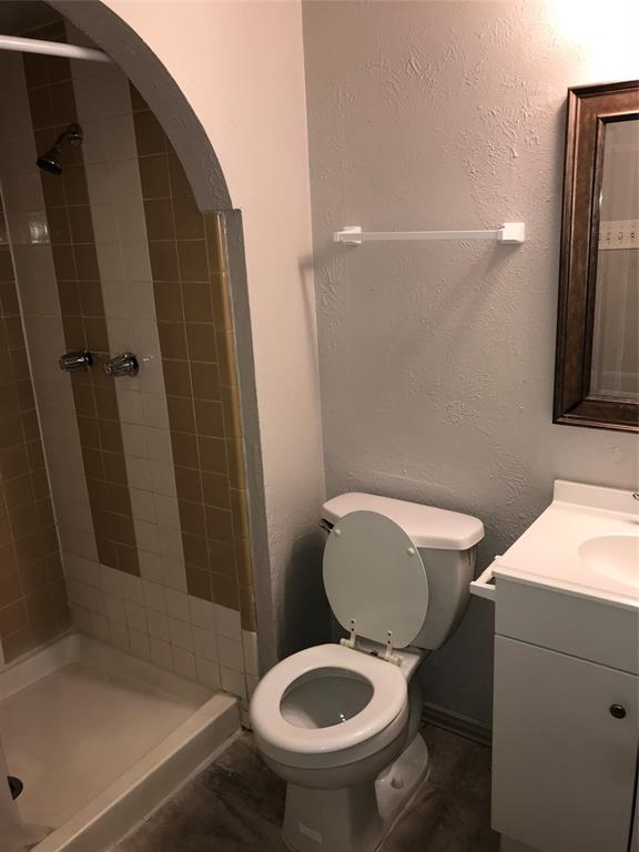 1004 Cross Bend Road Plano, TX 75023 - Photo 5 of 6