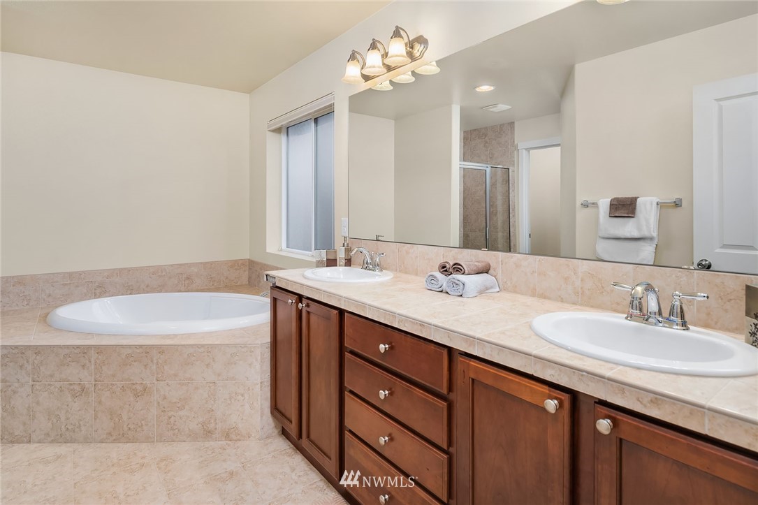 3610 223rd Place Southeast Bothell, WA 98021 - Photo 16 of 24