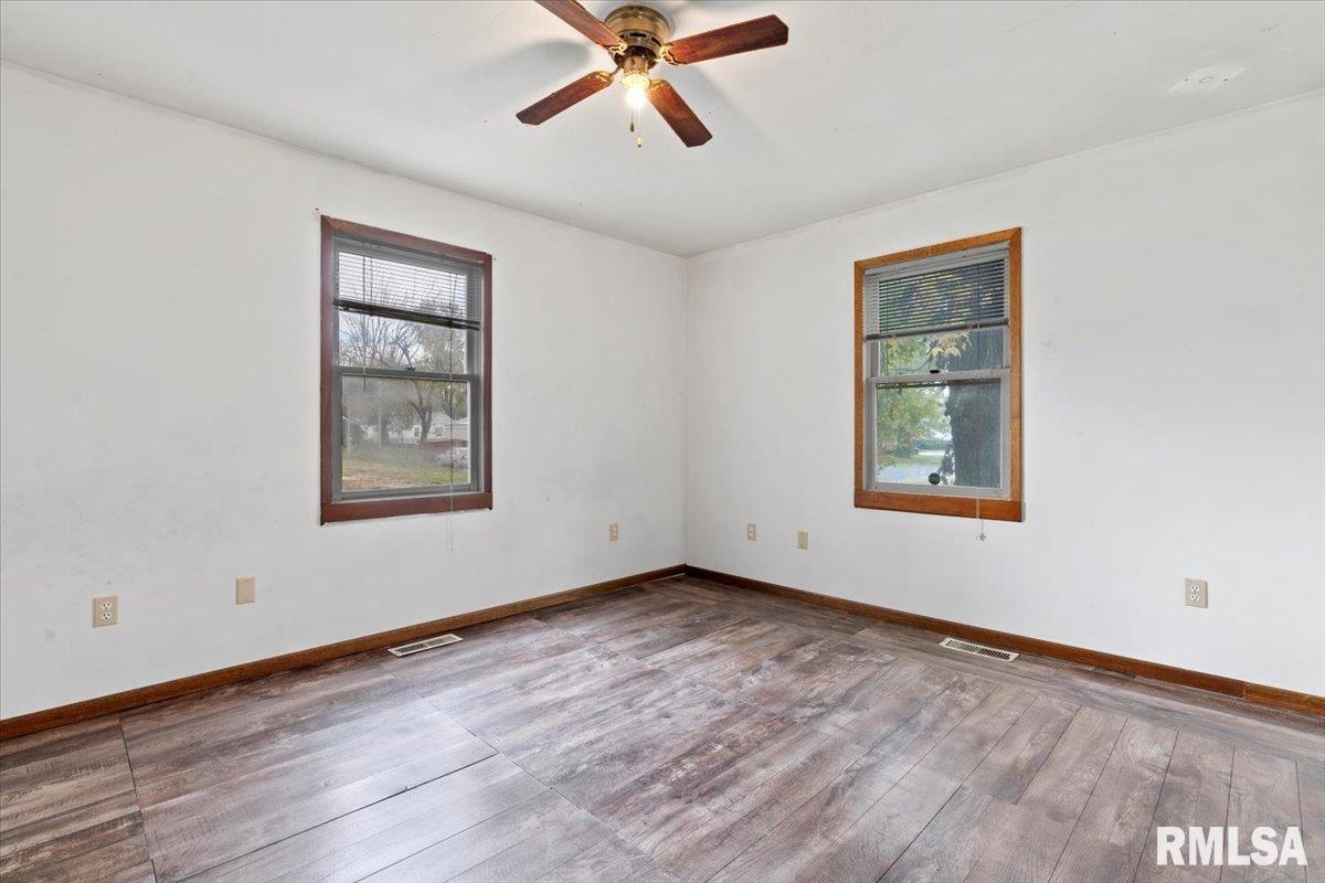 435 North Wesley Street Springfield, IL 62702 - Photo 11 of 55