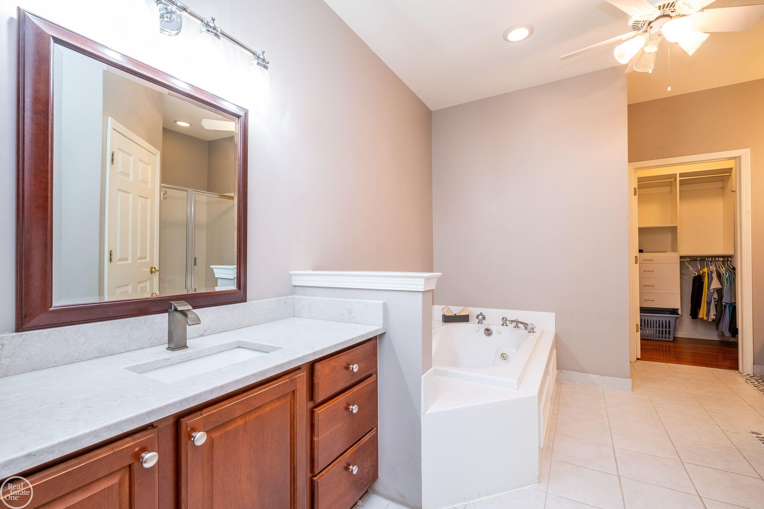 3597 Windingbrook Circle Rochester Hills, MI 48309 - Photo 22 of 63