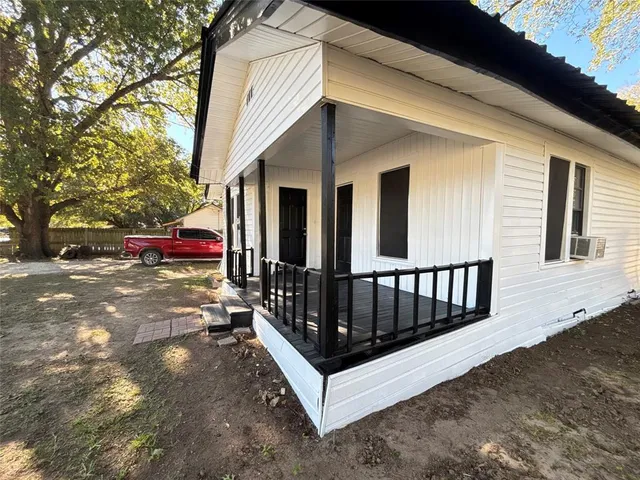 $179,000 | 2708 West Collin Street, Corsicana, TX 75110