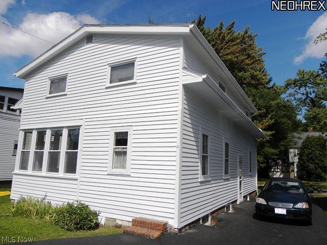 4018 Rosemond Road Cleveland Heights, OH 44121 - Photo 23 of 25 Freshly painted exterior.