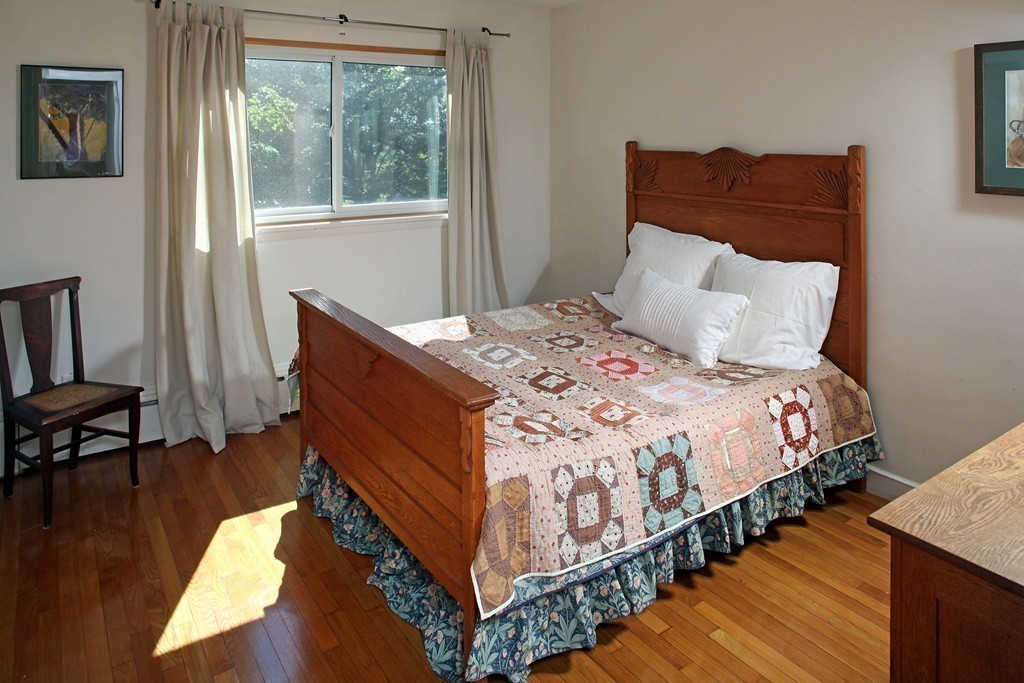 25 Rice Road Hingham, MA 02043 - Photo 5 of 14 Gallery Image 5