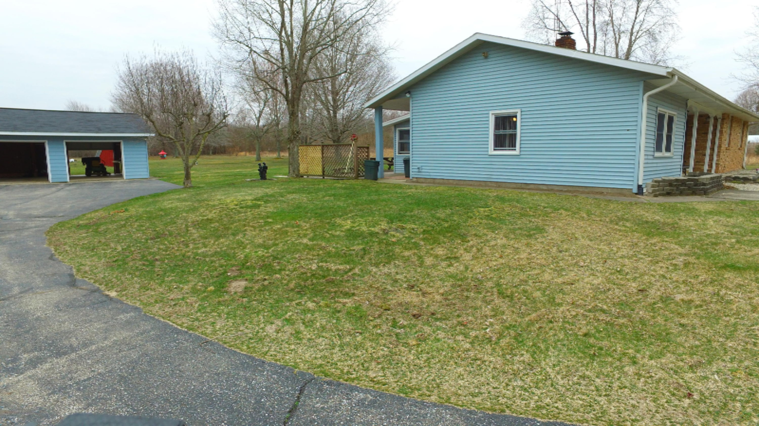 6183 Becht Road Coloma, MI 49038 - Photo 45 of 48 from curved driveway