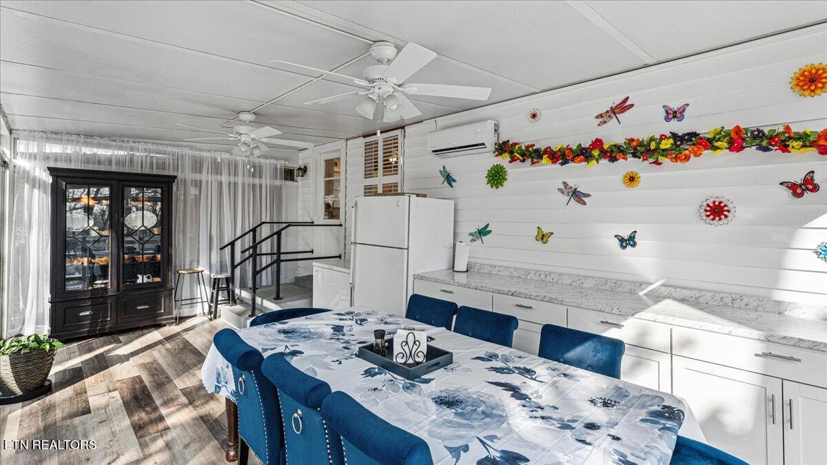 335 East Drive Oak Ridge, TN 37830 - Photo 24 of 40 24-Sun Room