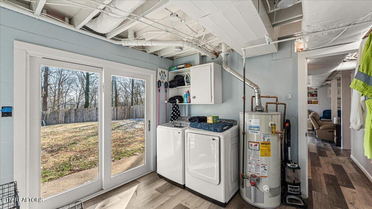 335 East Drive Oak Ridge, TN 37830 - Photo 34 of 40 34-Laundry