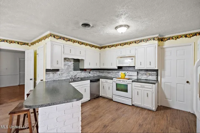 $225,000 | 187 North Lexington Street, Durant, MS 39063