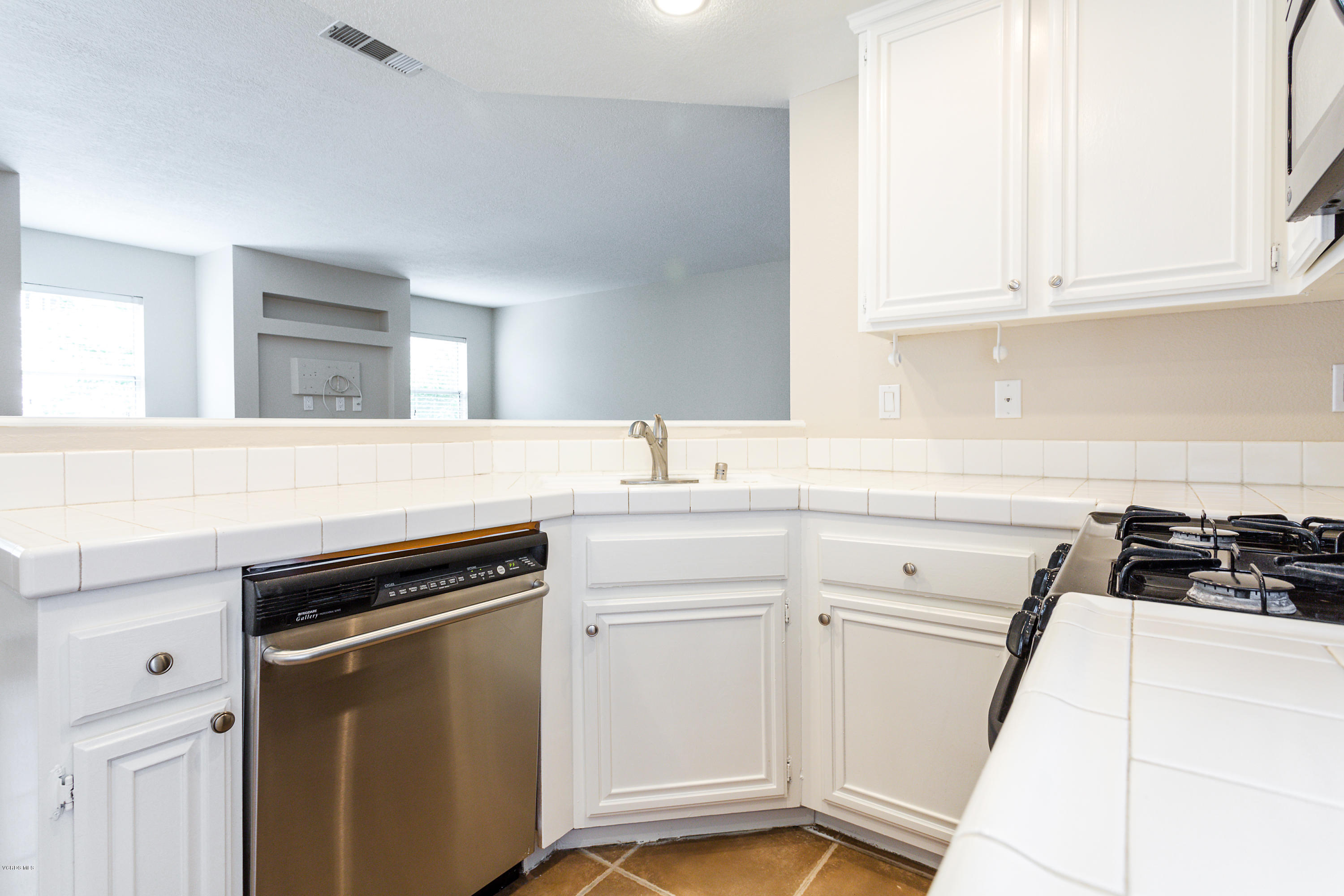 3958 Cochran Street, Unit 63 Simi Valley, CA 93063 - Photo 12 of 28 Cochran12