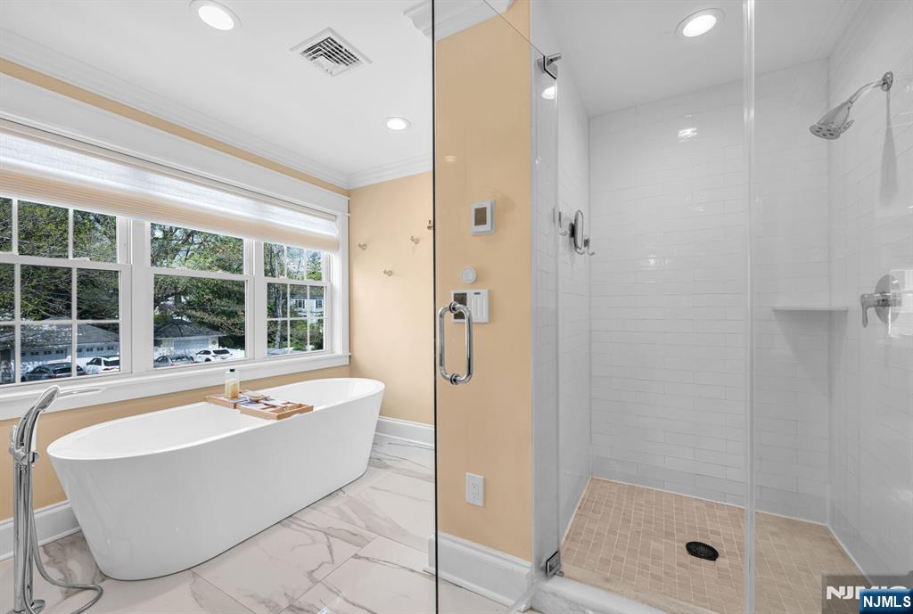 159 Hampton Place Ridgewood, NJ 07450 - Photo 34 of 50