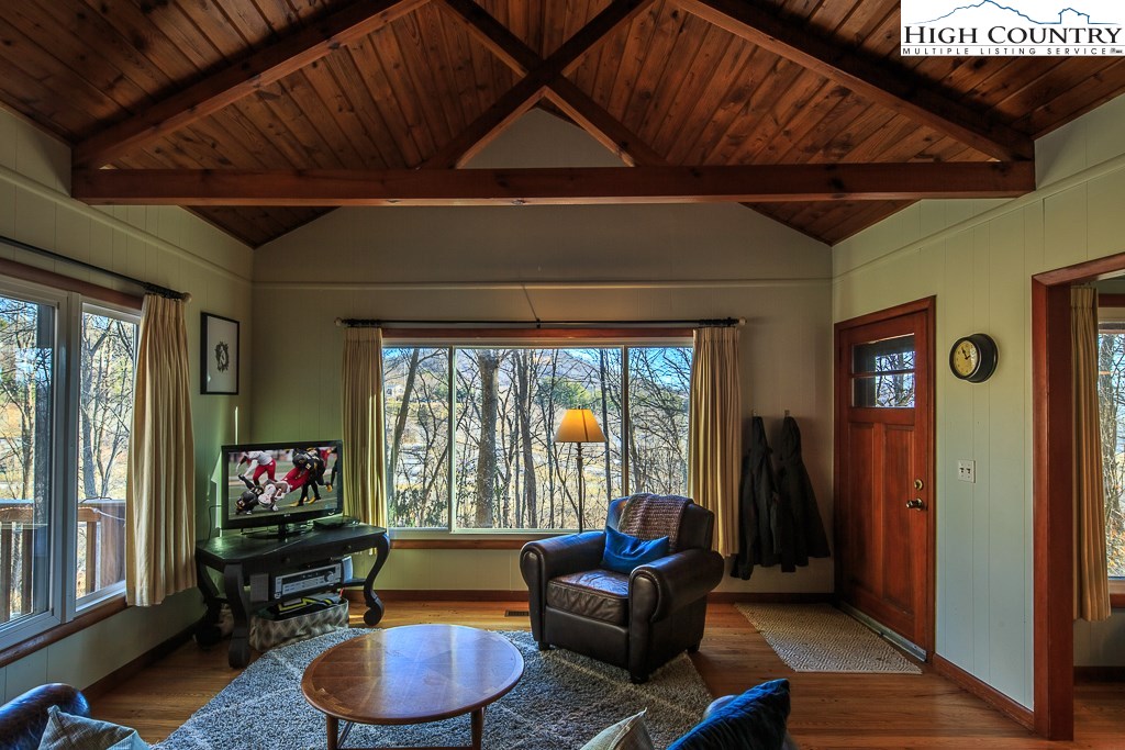 247 Hidden Valley Circle Boone, NC 28607 - Photo 4 of 46 Gallery Image 4