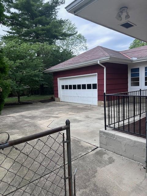 73 North Chesterfield Road Columbus, OH 43209 - Photo 25 of 34 Garage 1