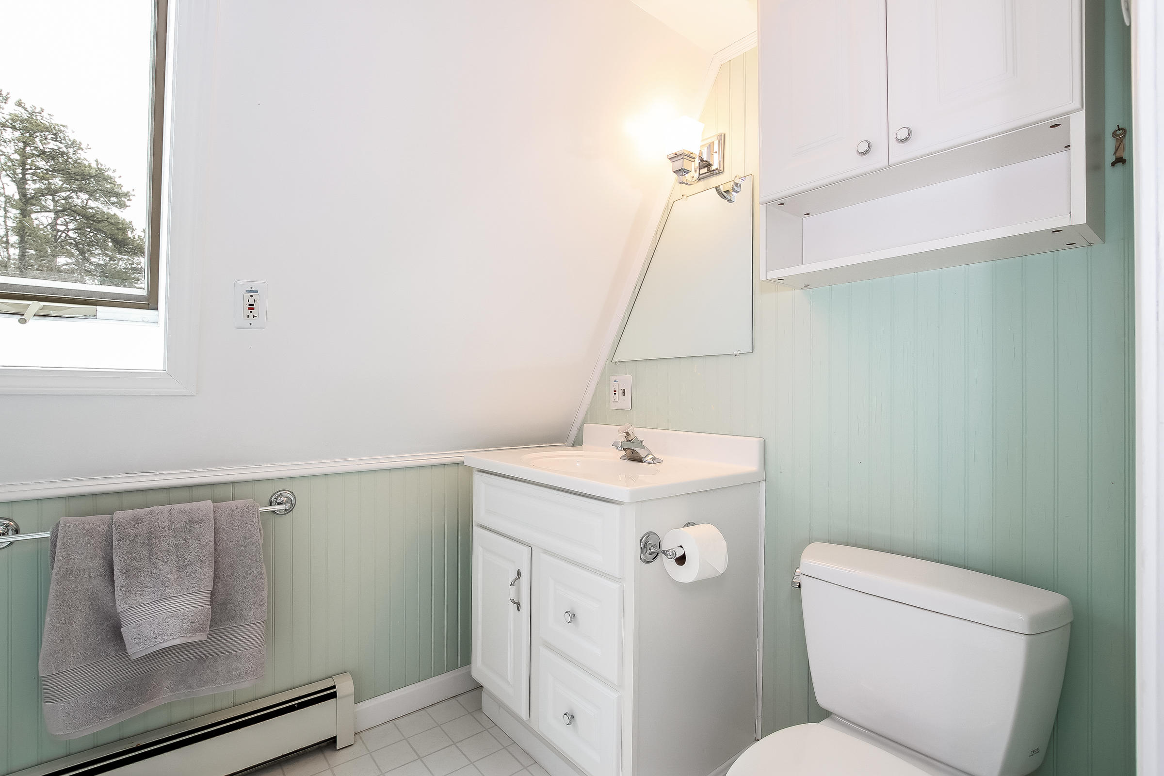1100 Bridge Road Eastham, MA 02642 - Photo 27 of 35 Second Floor Bath