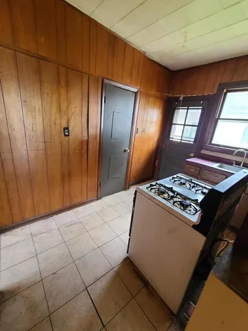 $116,000 | 120 East Kensington Avenue, Chicago, IL 60628