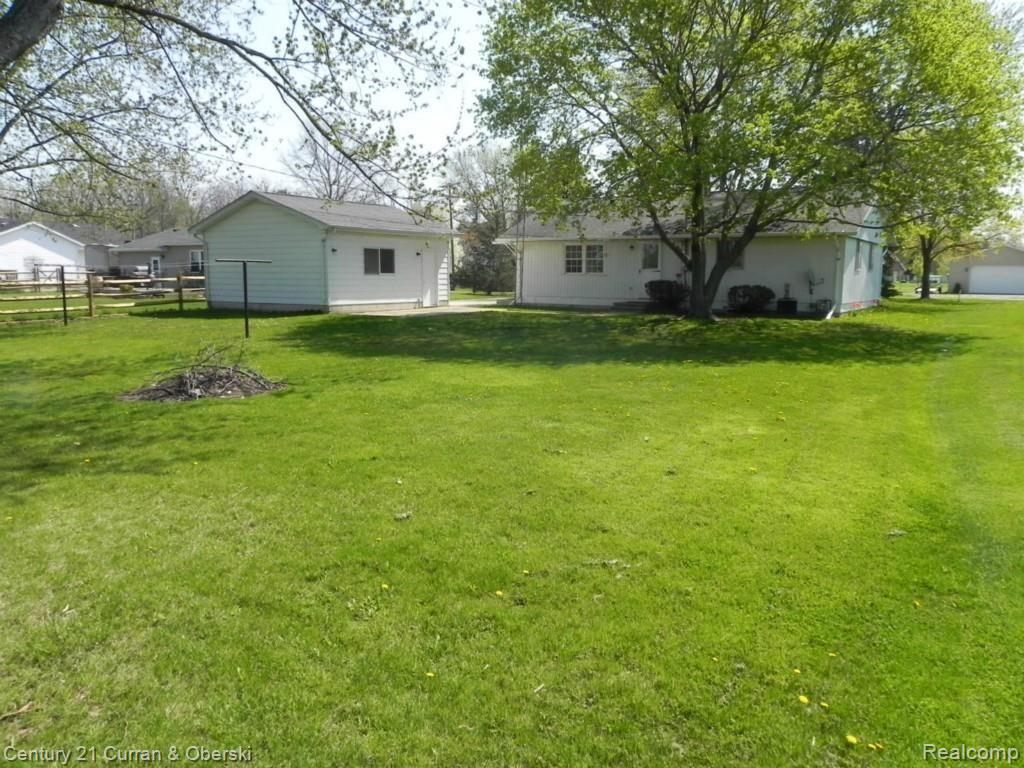 612 Cherry Road Monroe, MI 48161 - Photo 28 of 31