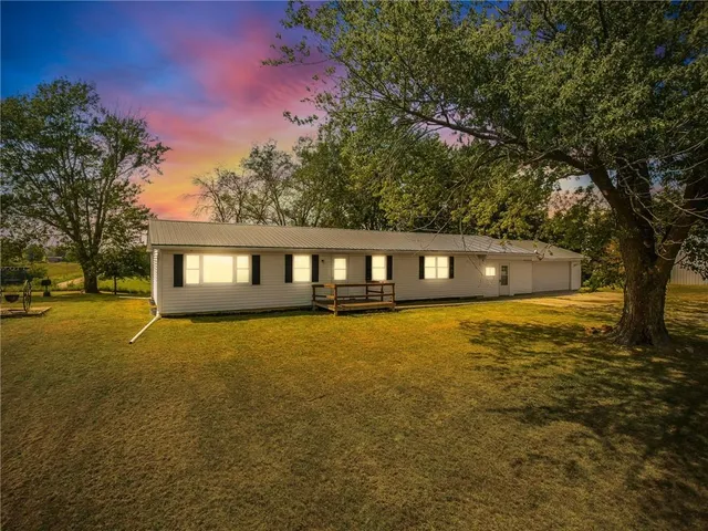 $900,000 | 44578 6th Highway, Humphreys, MO 64646