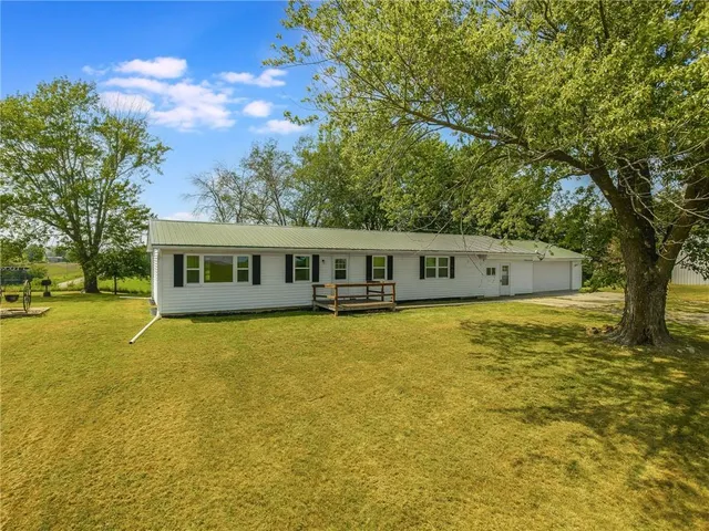 $900,000 | 44578 6th Highway, Humphreys, MO 64646