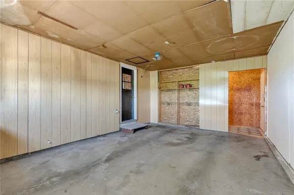 $350,000 | 44578 6th Highway, Humphreys, MO 64646