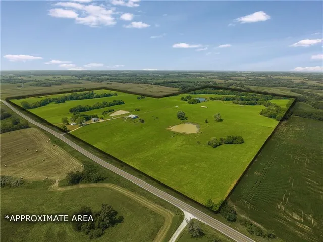 $900,000 | 44578 6th Highway, Humphreys, MO 64646