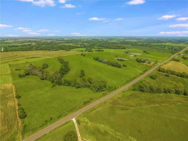 $350,000 | 44578 6th Highway, Humphreys, MO 64646