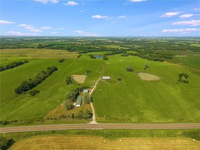 $900,000 | 44578 6th Highway, Humphreys, MO 64646