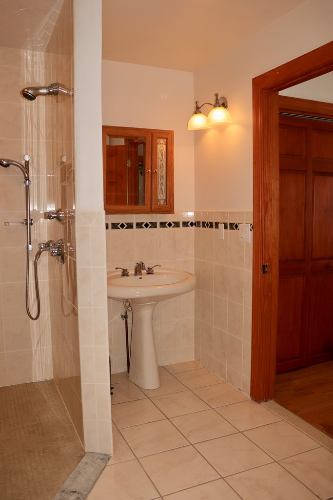 39 Hamilton Street Plattsburgh, NY 12901 - Photo 14 of 29 Gallery Image 14