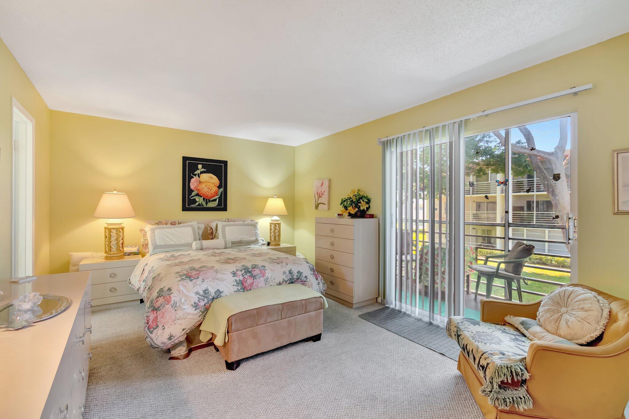 573 Fanshaw North Boca Raton, FL 33434 - Photo 20 of 70 23-web-or-mls-DSC_8586
