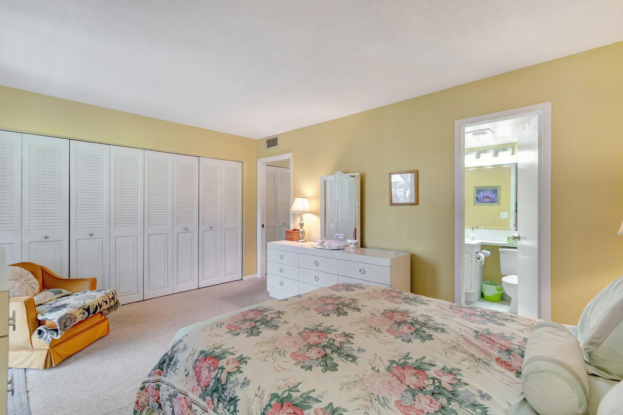 573 Fanshaw North Boca Raton, FL 33434 - Photo 23 of 70 26-web-or-mls-DSC_8611