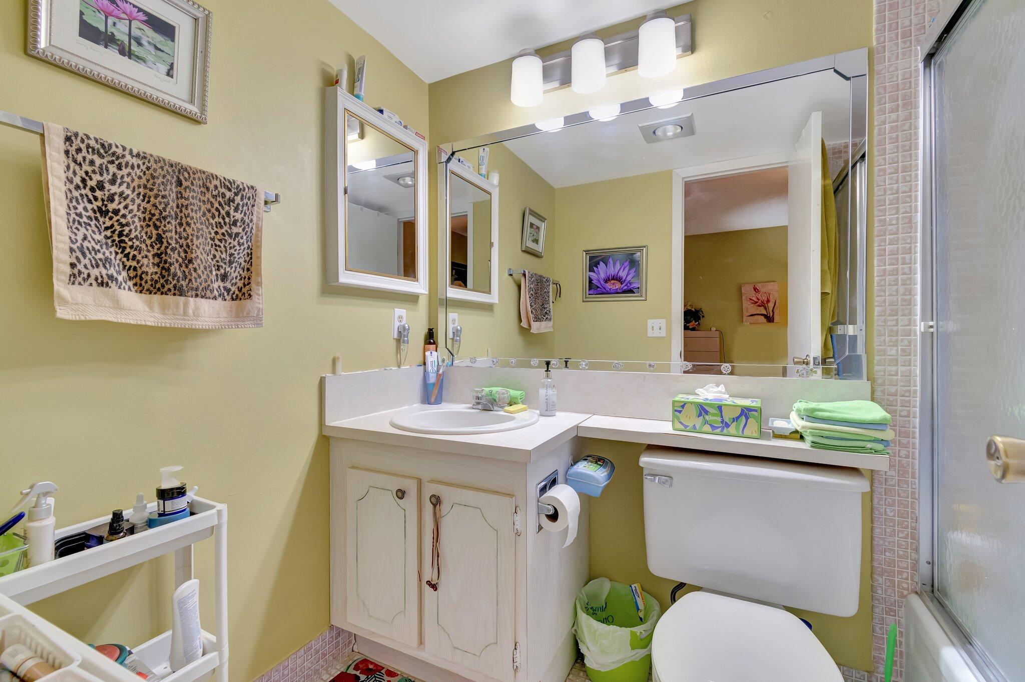 573 Fanshaw North Boca Raton, FL 33434 - Photo 24 of 70 28-web-or-mls-DSC_8626