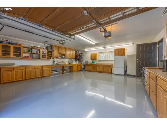 a view of a storage & utility room