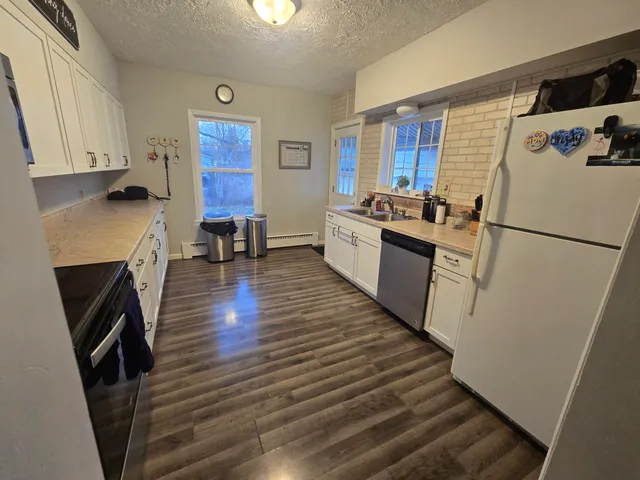 $210,000 | 1318 4th Avenue, Lake Odessa, MI 48849