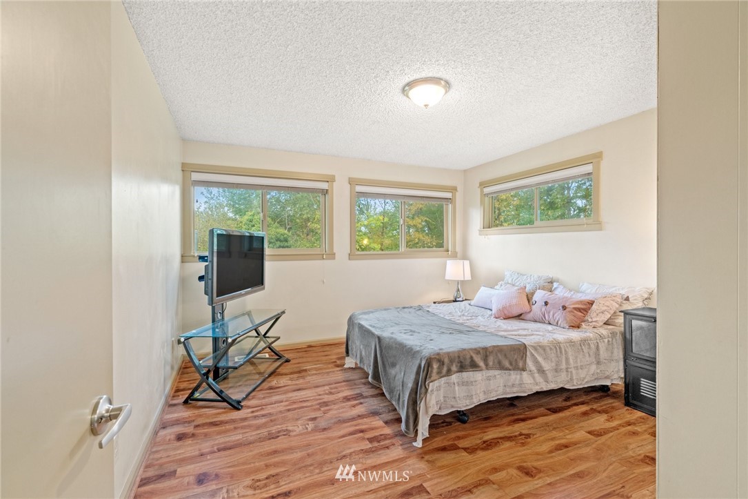 19801 98th Avenue South Renton, WA 98055 - Photo 14 of 25