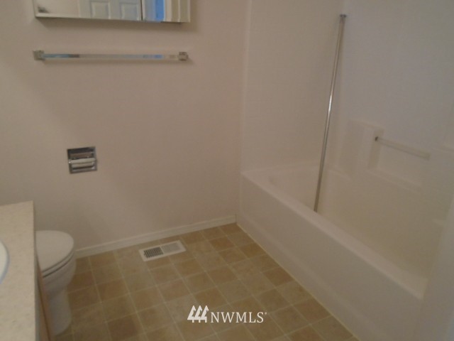 3001 Southeast 10th Street, Unit 1013 Renton, WA 98058 - Photo 14 of 16 Gallery Image 14