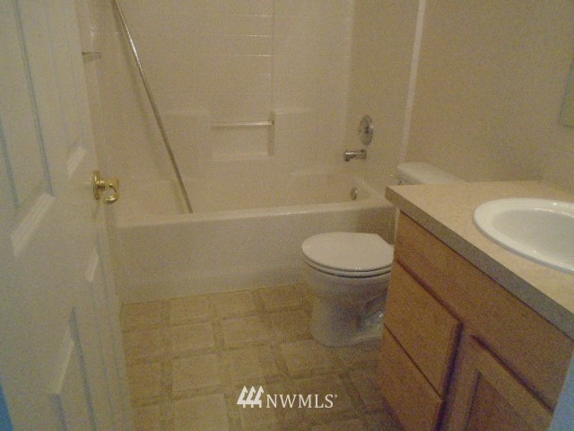 3001 Southeast 10th Street, Unit 1013 Renton, WA 98058 - Photo 16 of 16 Gallery Image 16