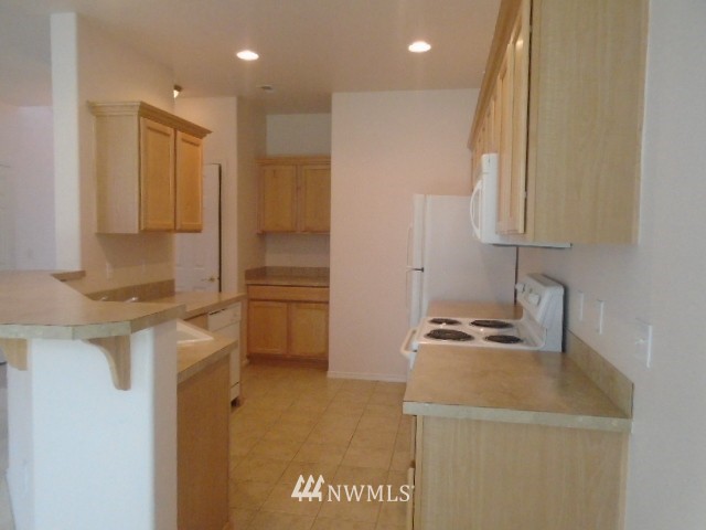 3001 Southeast 10th Street, Unit 1013 Renton, WA 98058 - Photo 7 of 16 Gallery Image 7