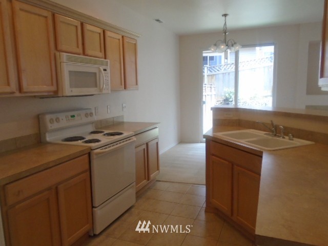 3001 Southeast 10th Street, Unit 1013 Renton, WA 98058 - Photo 8 of 16 Gallery Image 8