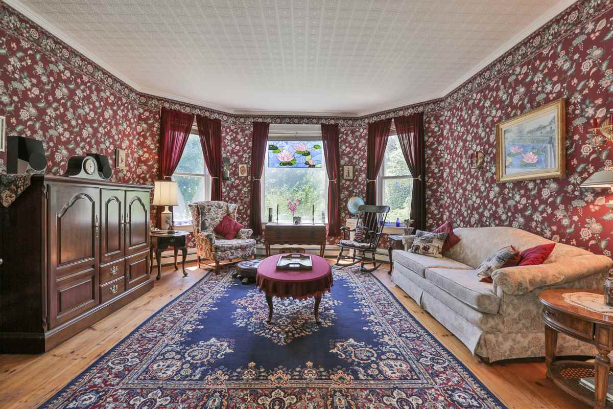 185 Goboro Road Epsom, NH 03234 - Photo 8 of 40