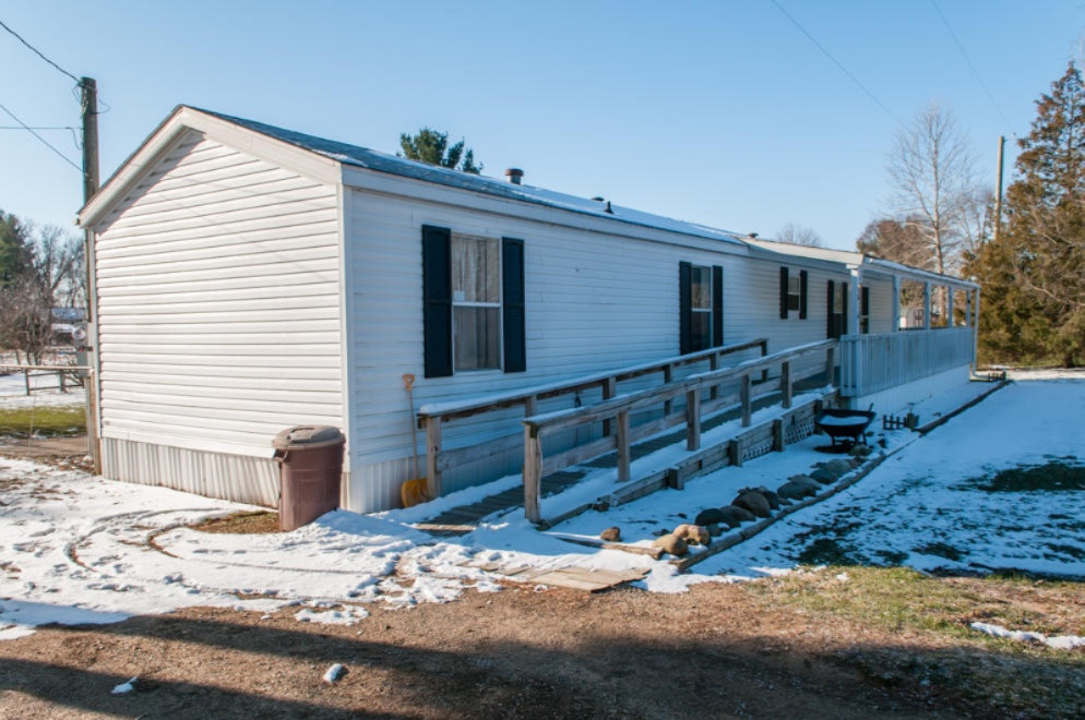 709 Tuttle Road Union City, MI 49094 - Photo 2 of 24 RLN_2927